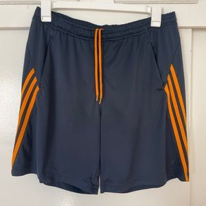 Adidas- Shorts